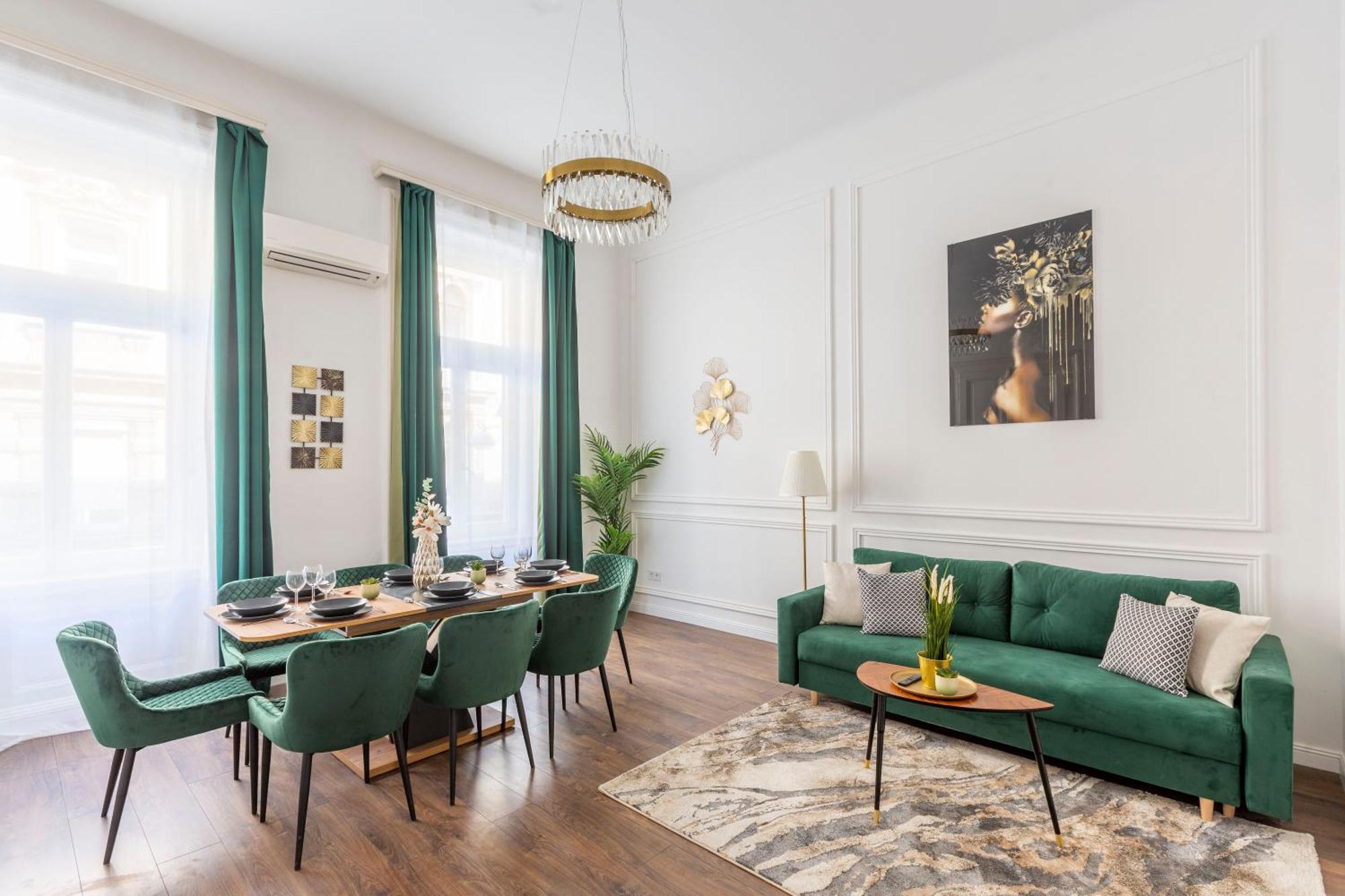 Luxurious Prestige Residence Next To The New York Cafe Будапеща Екстериор снимка